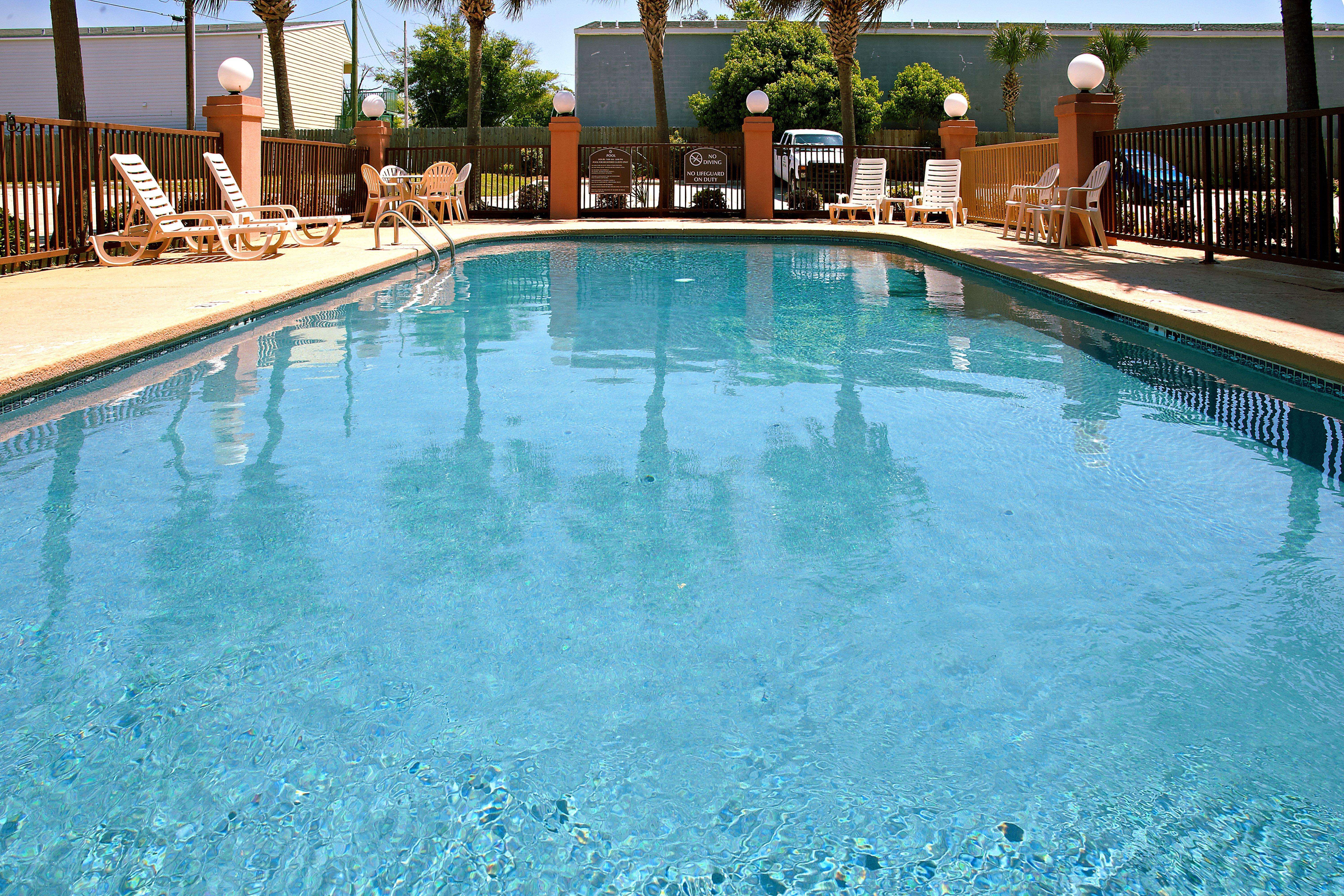 Holiday Inn Express - Biloxi - Beach Blvd By Ihg Exterior photo