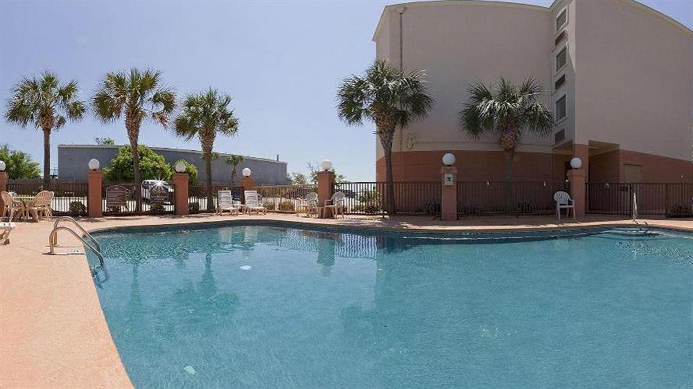 Holiday Inn Express - Biloxi - Beach Blvd By Ihg Exterior photo