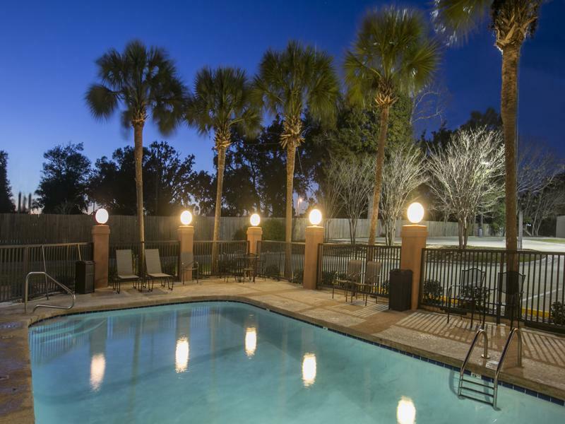 Holiday Inn Express - Biloxi - Beach Blvd By Ihg Exterior photo